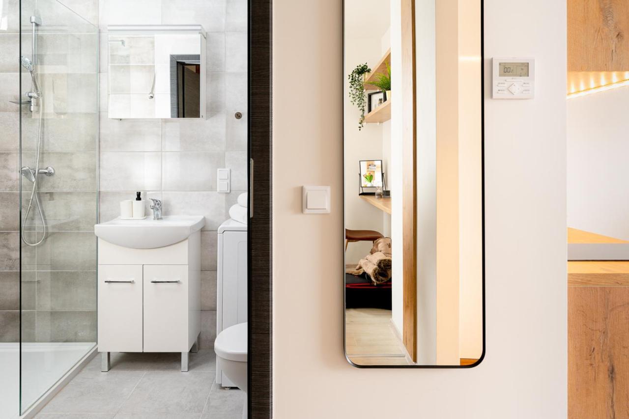 Easy Rent Apartments - Smart 708 ลูบลิน ภายนอก รูปภาพ